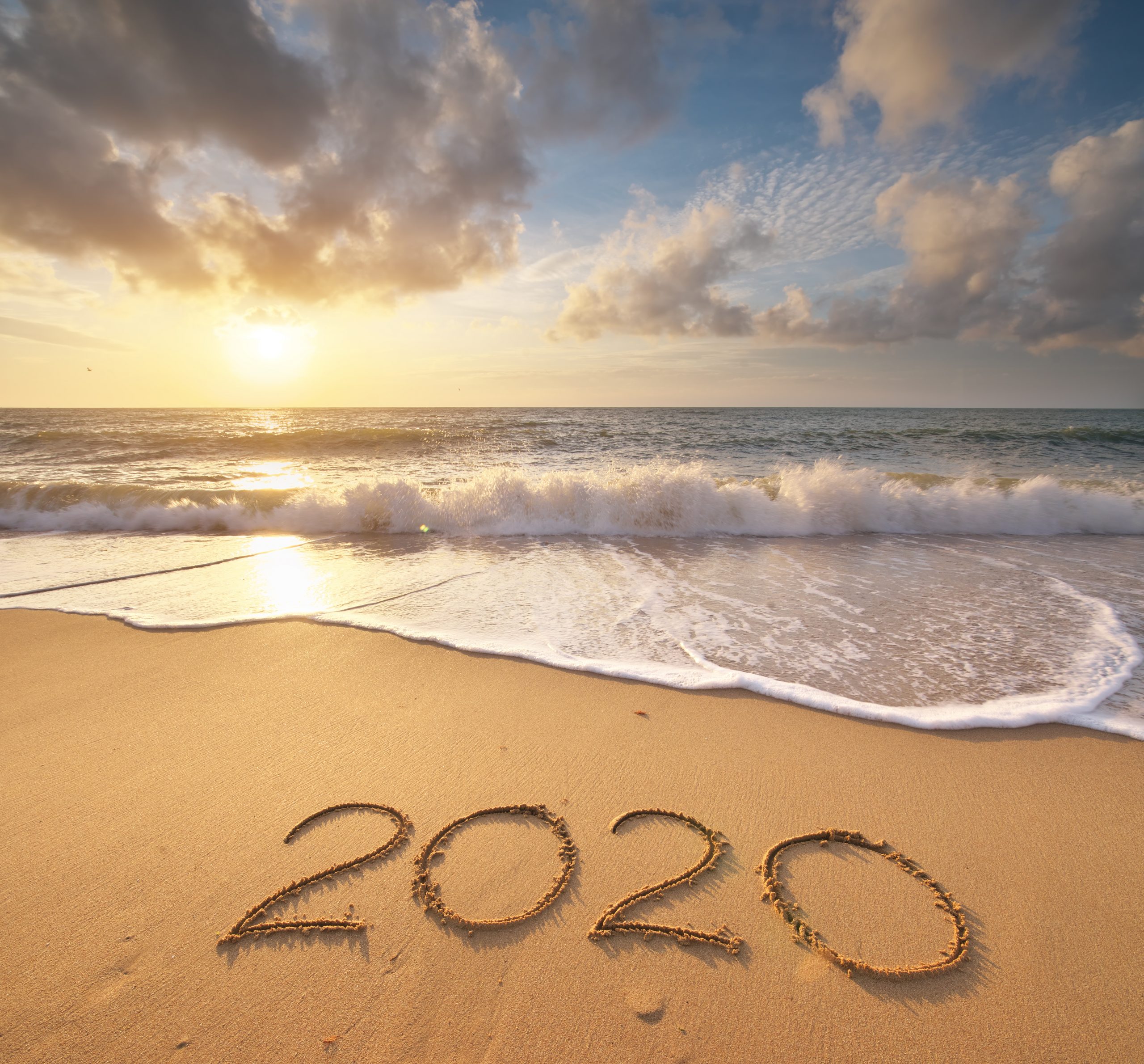 2020 year on the sea shore